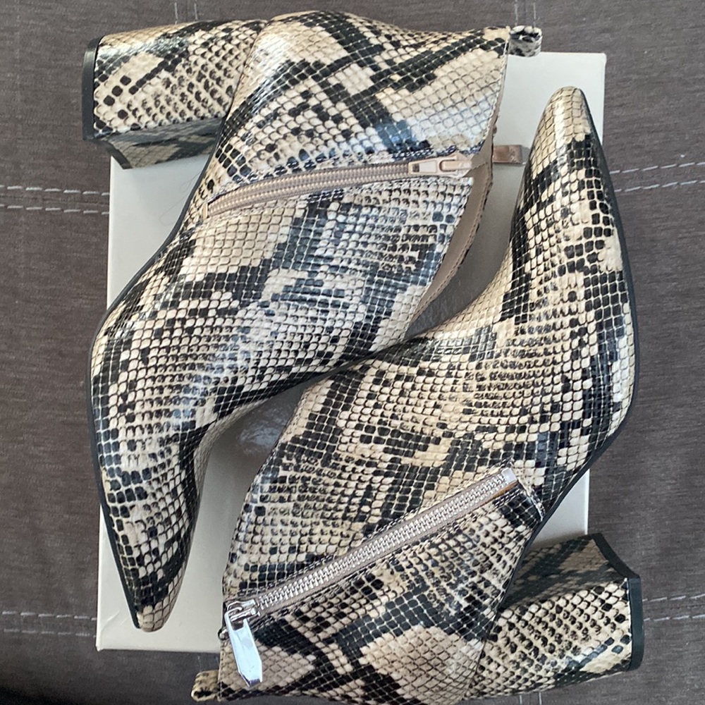 Marc Fisher Retta Booties